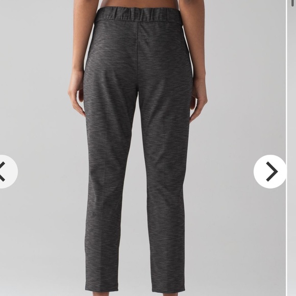 $98 Lululemon On The Fly Pant (28")
Heathered Black - Picture 2 of 9